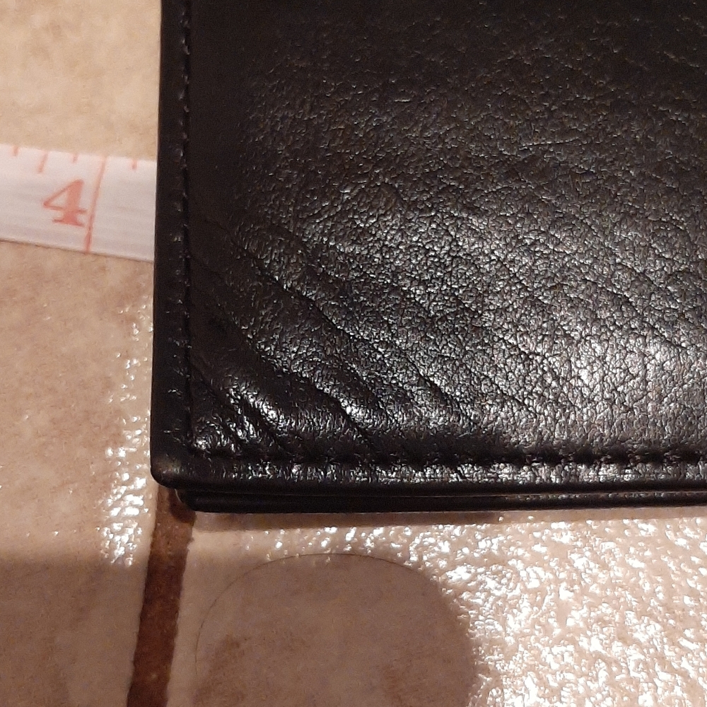 Coach Wallet - Picture 8 of 8